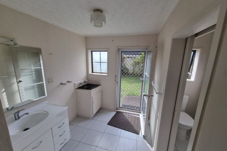 Photo of property in 1/5 Pupuke Road, Takapuna, Auckland, 0622