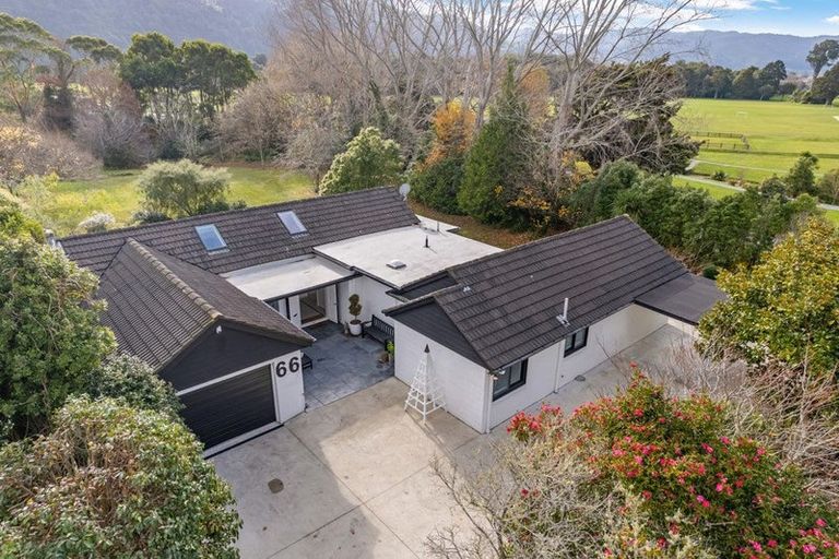 Photo of property in 66 Barton Road, Heretaunga, Upper Hutt, 5018