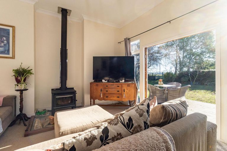 Photo of property in 53 Morven Beach Road, Morven, Waimate, 7980