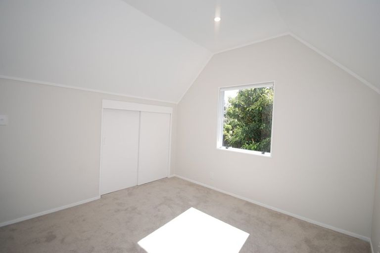 Photo of property in 2/32 Moana Avenue, Onehunga, Auckland, 1061