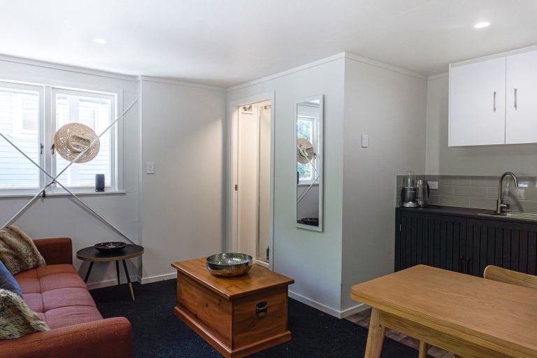 Photo of property in 157 Shakespeare Road, Bluff Hill, Napier, 4110