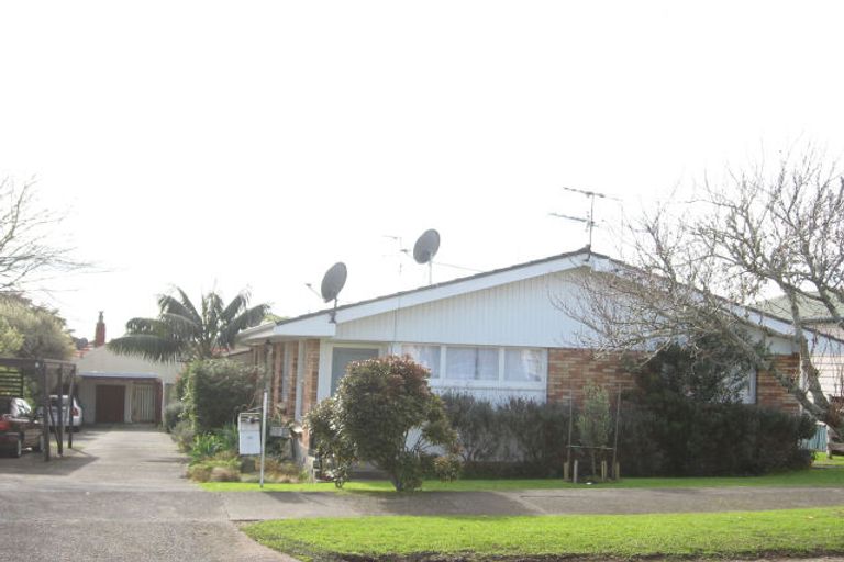 Photo of property in 3/35 Brixton Road, Mount Eden, Auckland, 1024