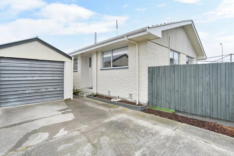 Photo of property in 28a Korora Street, Bromley, Christchurch, 8062