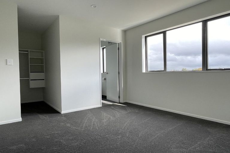 Photo of property in 198d Forrest Hill Road, Forrest Hill, Auckland, 0620