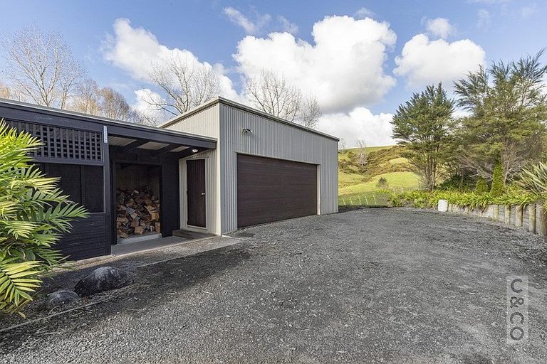 Photo of property in 8 Pineview Lane, Helensville, 0875