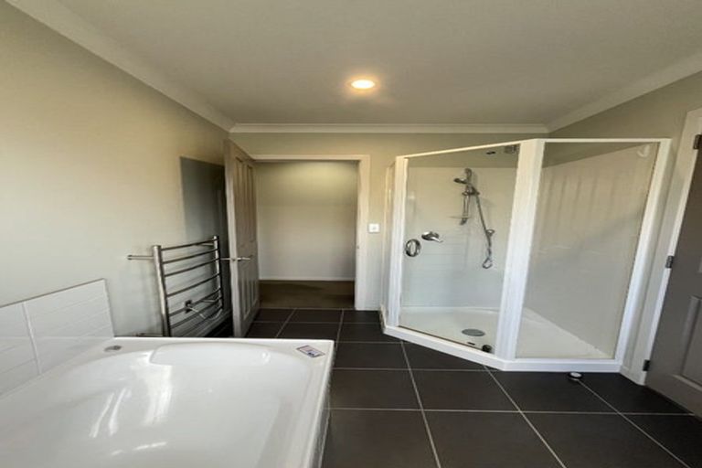 Photo of property in 66 Te Puia Drive, Aotea, Porirua, 5024