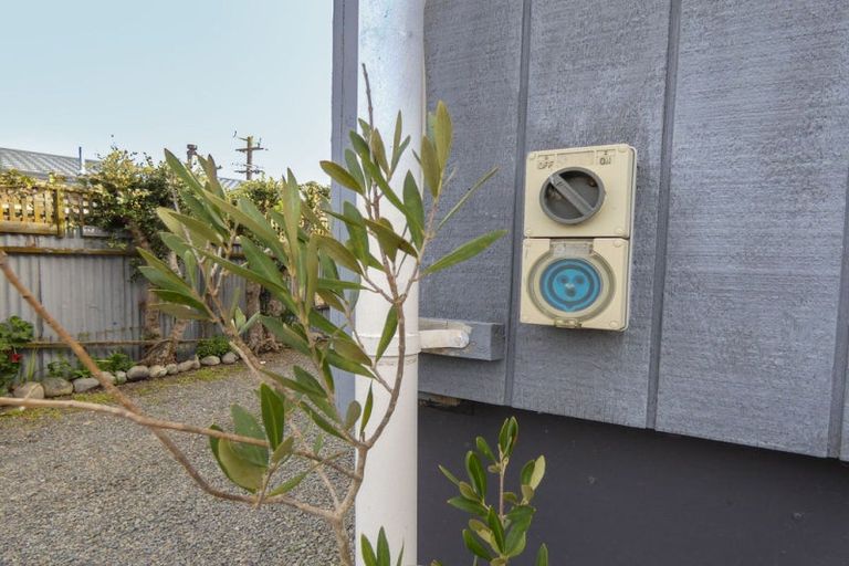 Photo of property in 5 Te Whena Street, Otaki Beach, Otaki, 5512