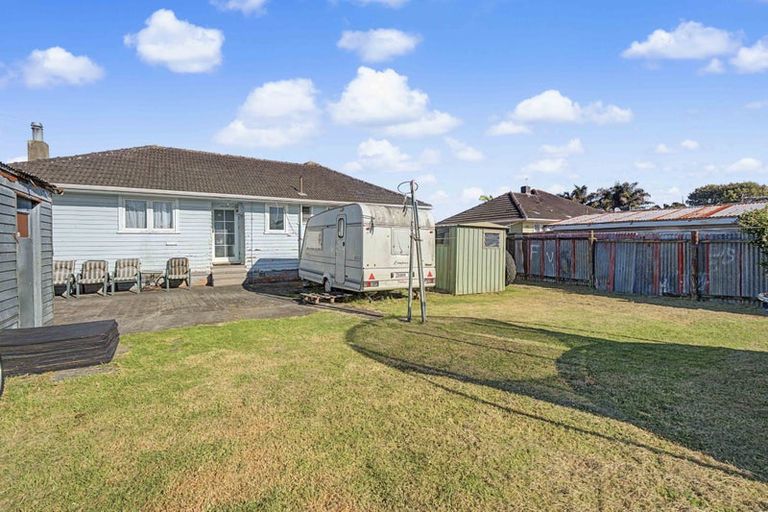 Photo of property in 31 Haddon Street, Mangere East, Auckland, 2024