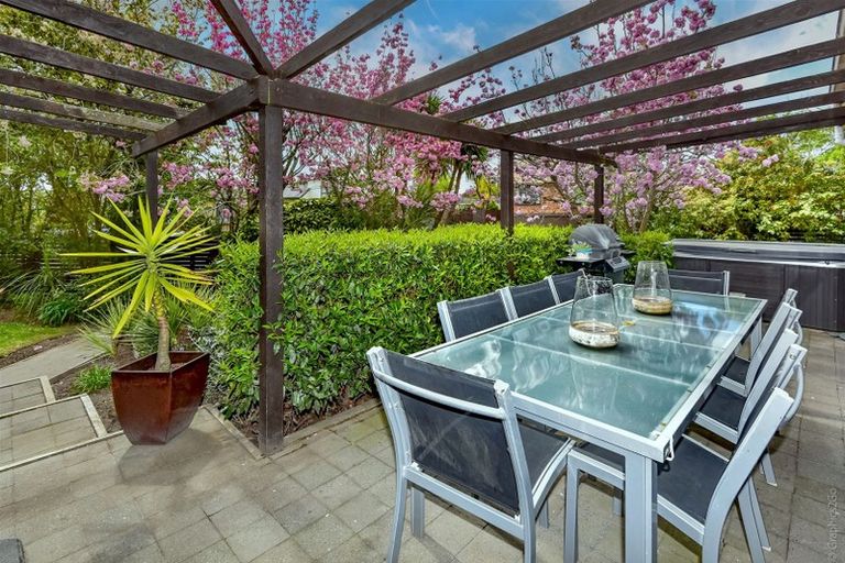 Photo of property in 7 O'halloran Drive, Halswell, Christchurch, 8025