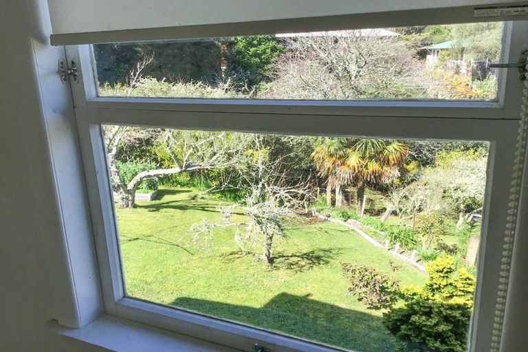 Photo of property in 120 Brunton Crescent, Thames, 3500