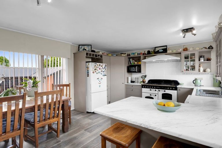 Photo of property in 9 Matthews Crescent, Melville, Hamilton, 3206