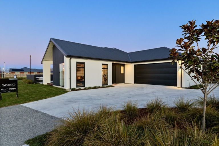 Photo of property in 32 Nikau Drive, Redwoodtown, Blenheim, 7201