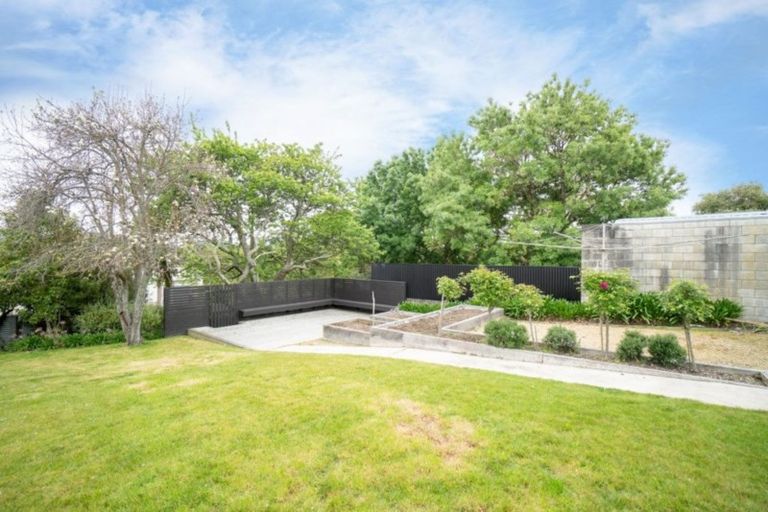 Photo of property in 622 Featherston Street, Roslyn, Palmerston North, 4414