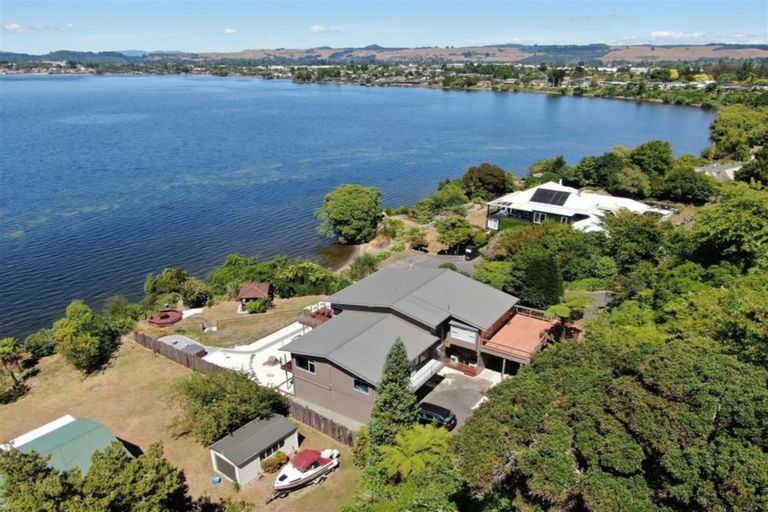 Photo of property in 177 Kawaha Point Road, Kawaha Point, Rotorua, 3010