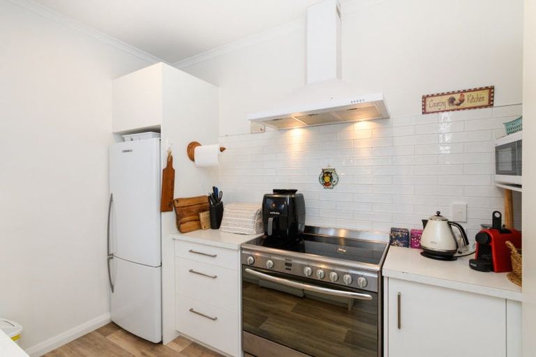 Photo of property in 5a Camden Street, Feilding, 4702