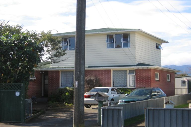 Photo of property in 3 Armagh Street, Levin, 5510