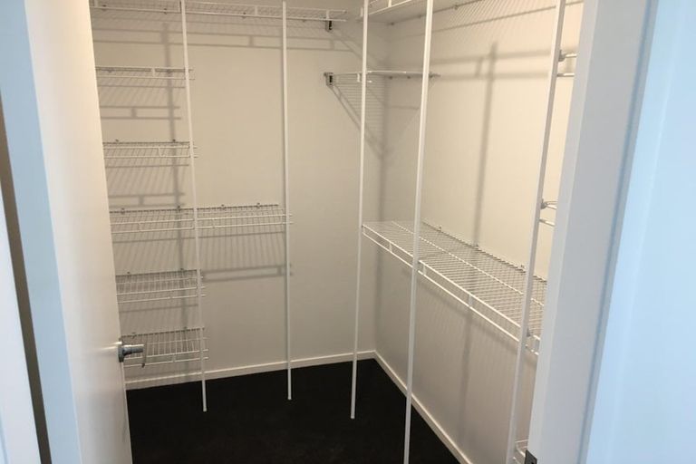 Photo of property in 18 Tabraham Crescent, Pyes Pa, Tauranga, 3112