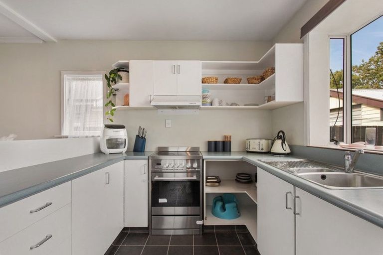 Photo of property in 19 North Parade, Richmond, Christchurch, 8013