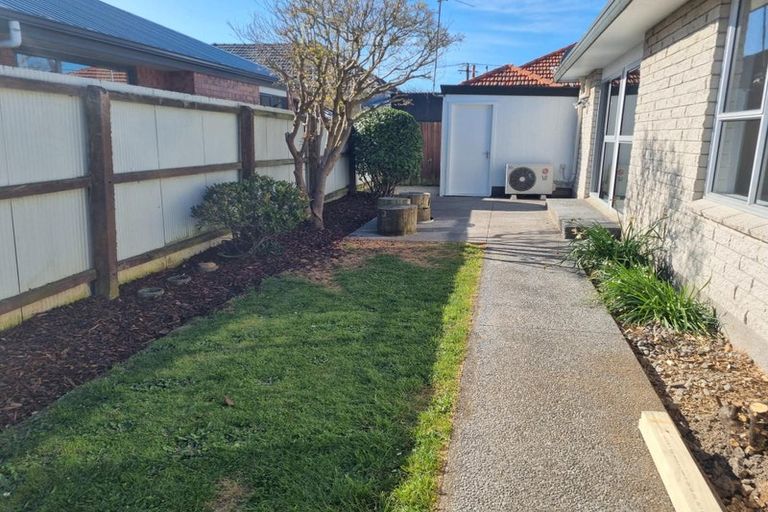 Photo of property in 2/3 Corfe Street, Ilam, Christchurch, 8041