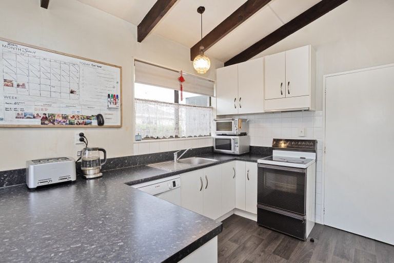 Photo of property in 66 Gloucester Street, Waikiwi, Invercargill, 9810