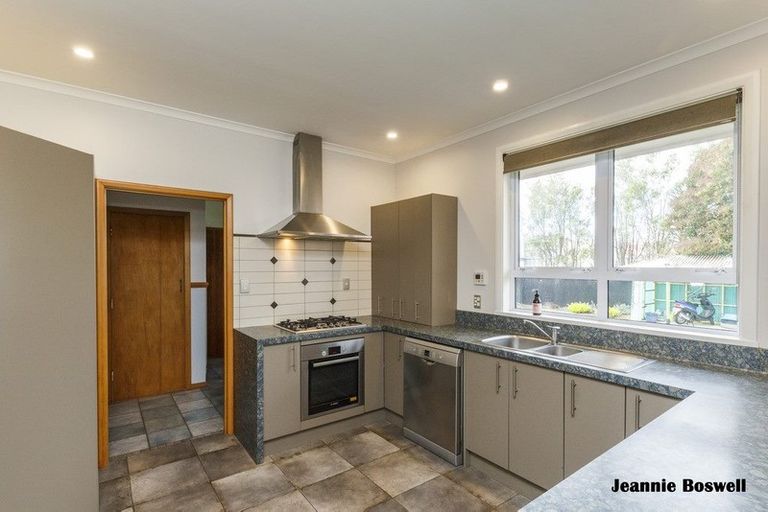 Photo of property in 9 Innes Place, Roslyn, Palmerston North, 4414