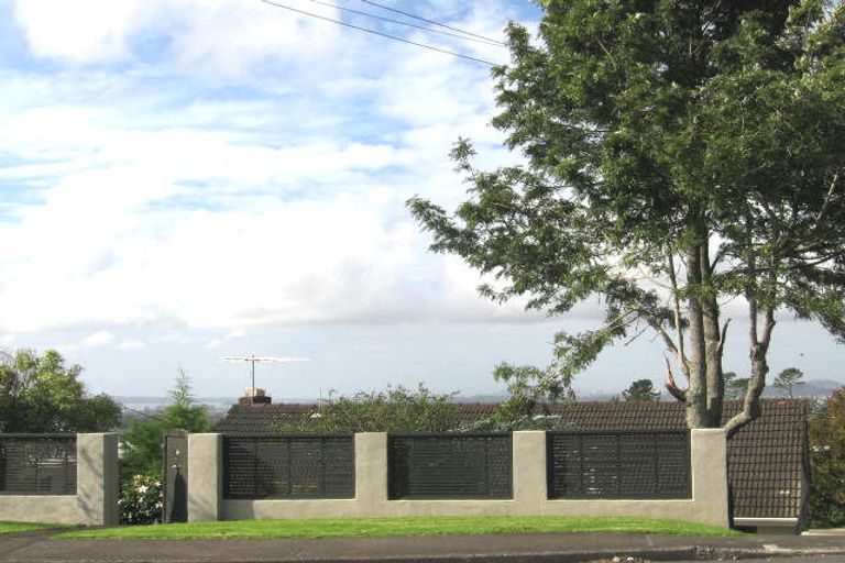 Photo of property in 133 Glengarry Road, Glen Eden, Auckland, 0602