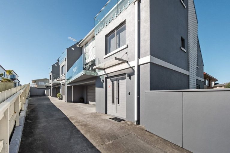 Photo of property in 369c Oceanbeach Road, Mount Maunganui, 3116