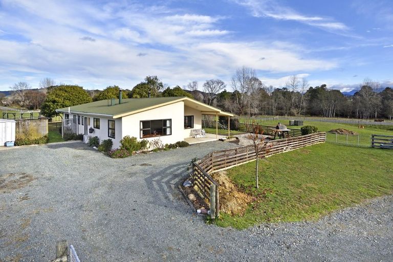 Photo of property in 11 Thorn Road, Dovedale, Wakefield, 7096