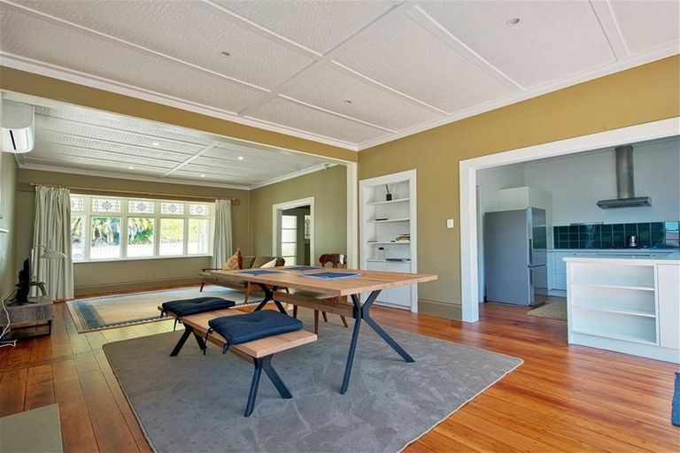 Photo of property in 53 Shakespeare Road, Bluff Hill, Napier, 4110