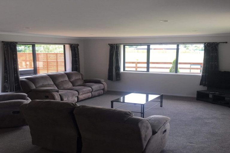 Photo of property in 10 Crawford Close, Amberley, 7410