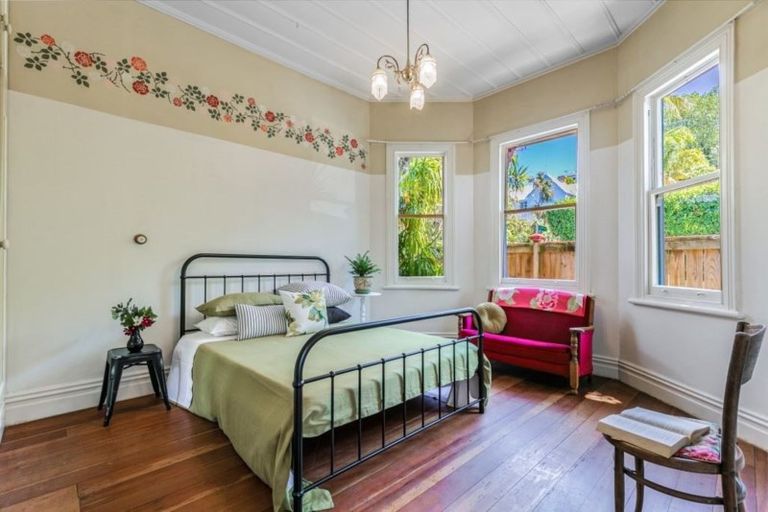 Photo of property in 42 Church Street, Devonport, Auckland, 0624