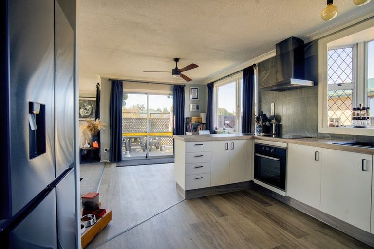 Photo of property in 17 Cross Street, Milton, 9220