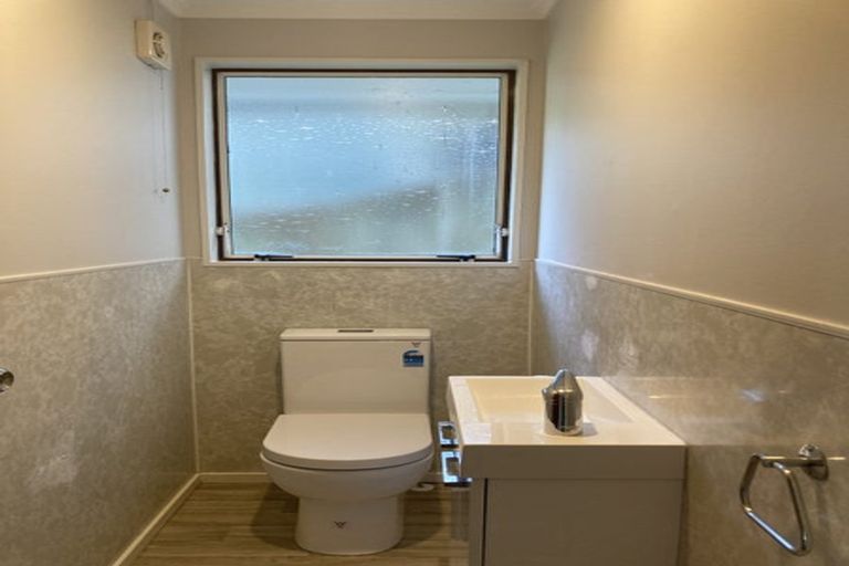 Photo of property in 60 Standen Street, Karori, Wellington, 6012