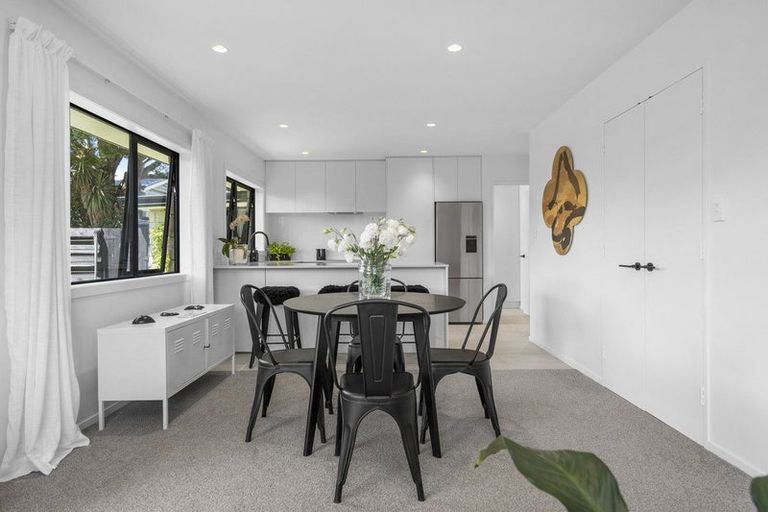 Photo of property in 54a Williams Street, Cambridge, 3434