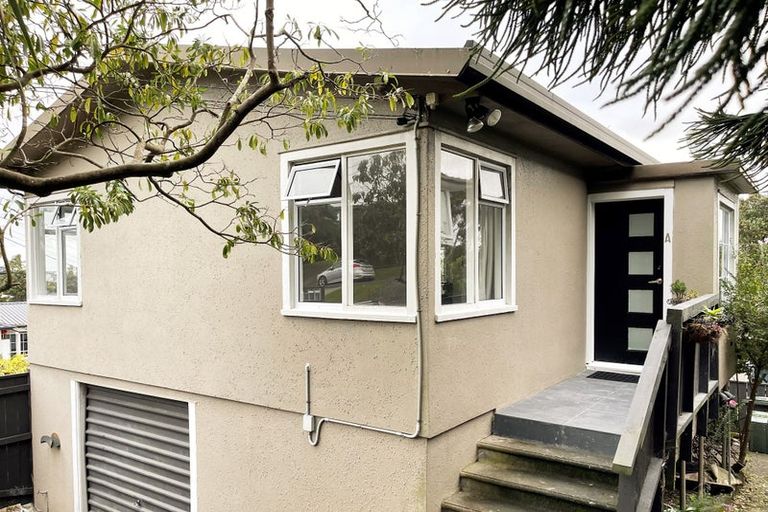 Photo of property in 1/80 Seaview Road, Castor Bay, Auckland, 0620