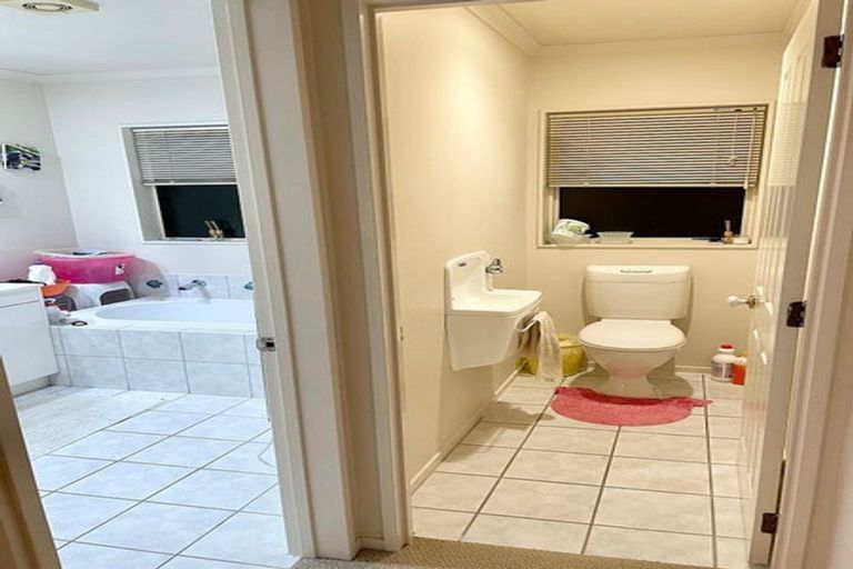 Photo of property in 28 Cantora Avenue, Northpark, Auckland, 2013