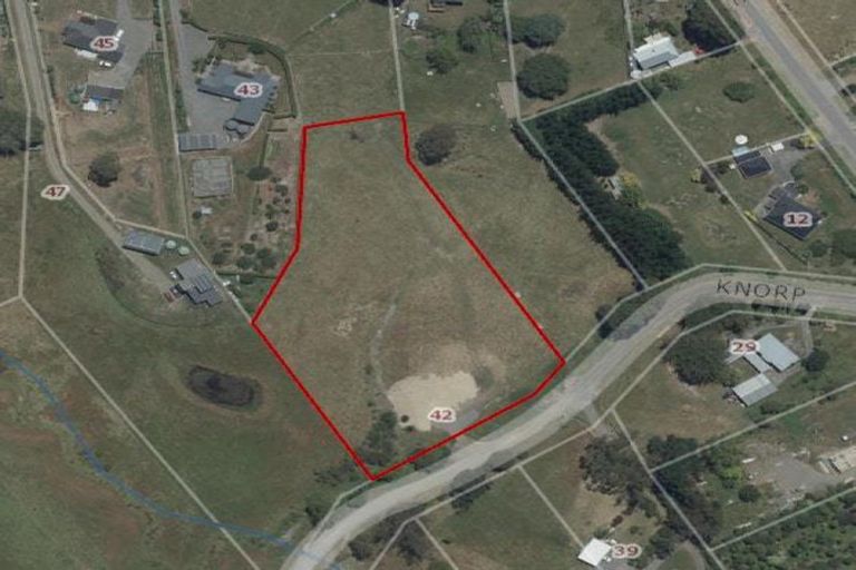 Photo of property in 42 Knorp Street, Halcombe, Feilding, 4779