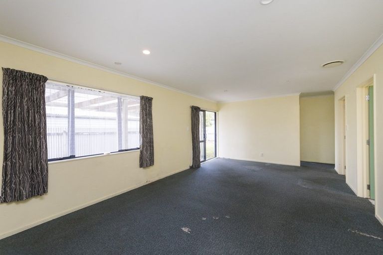 Photo of property in 1 Tilbury Avenue, Hokowhitu, Palmerston North, 4410