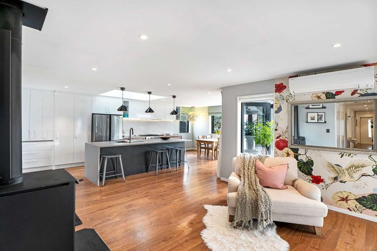 Photo of property in 33 Tara Crescent, Woodend, 7610