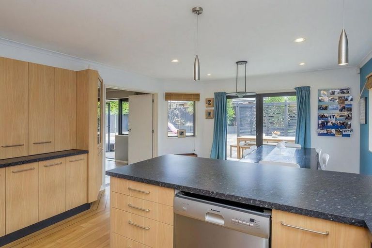 Photo of property in 46 Campion Road, Waikanae Beach, Waikanae, 5036