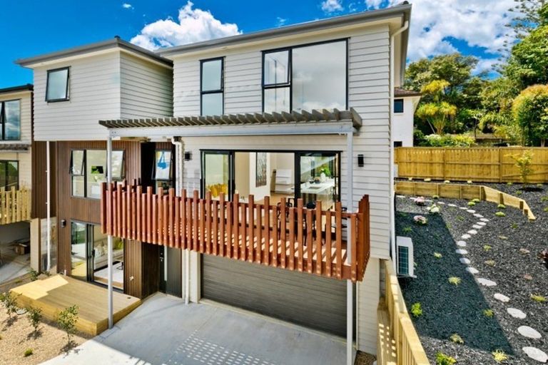 Photo of property in 32a Newhaven Terrace, Mairangi Bay, Auckland, 0630