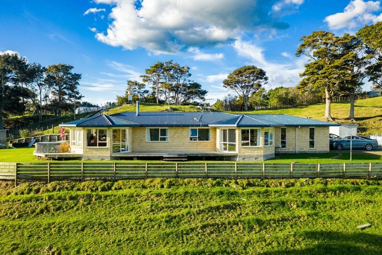 Photo of property in 251 Griffin Road, Maungaturoto, 0583