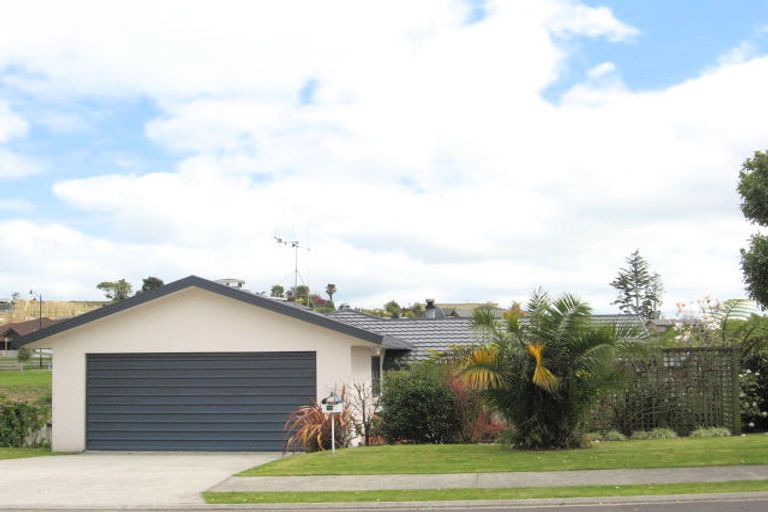 Photo of property in 75 Castlewold Drive, Bethlehem, Tauranga, 3110