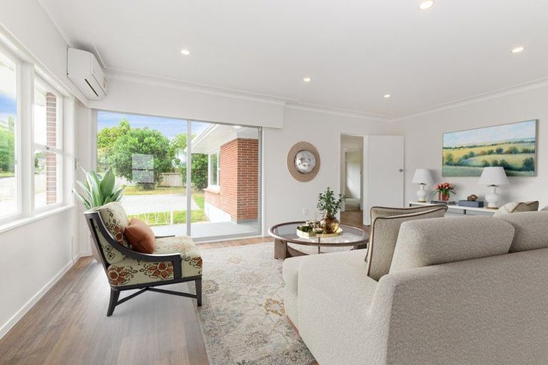 Photo of property in 8 Jeff Place, Howick, Auckland, 2014