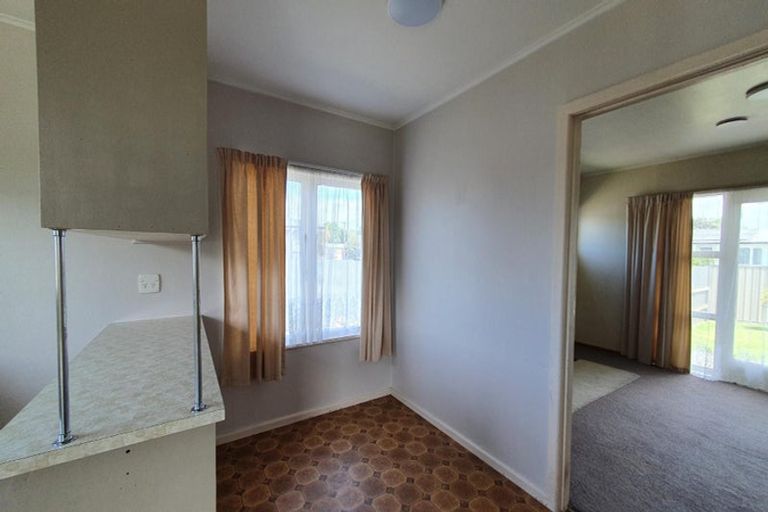 Photo of property in 27 Downing Avenue, Pirimai, Napier, 4112