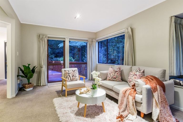 Photo of property in 14 Furneaux Grove, Whitby, Porirua, 5024