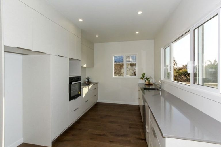 Photo of property in 125 Pendarves Street, New Plymouth, 4312