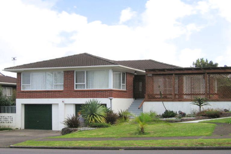 Photo of property in 64 Glenmore Road, Sunnyhills, Auckland, 2010