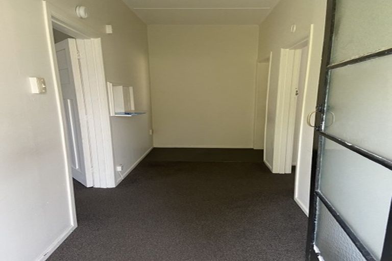 Photo of property in 59a Randwick Crescent, Moera, Lower Hutt, 5010