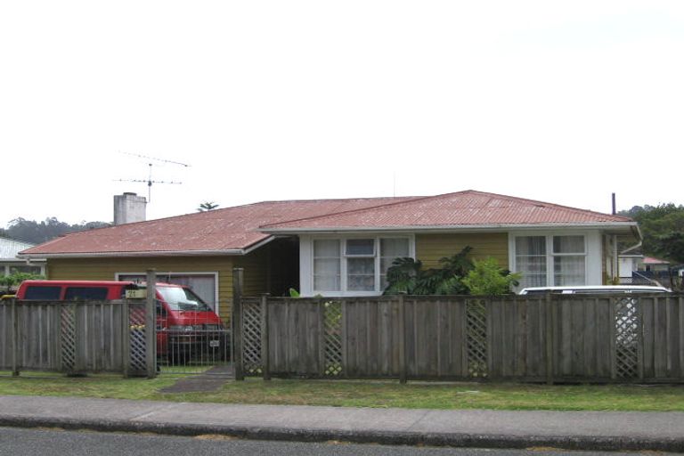 Photo of property in 21 Melba Street, Beach Haven, Auckland, 0626